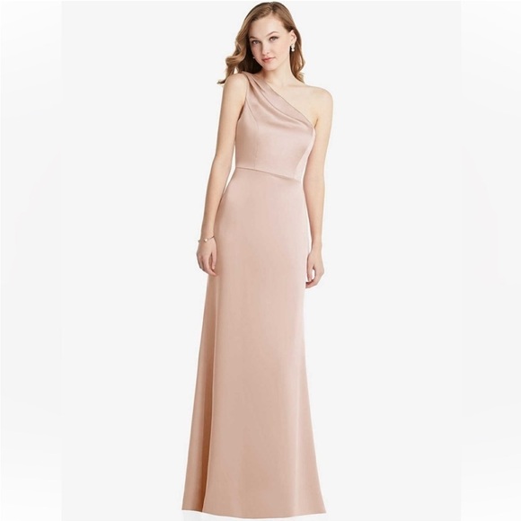 LOVELY LB028 SHIRRED ONE-SHOULDER SATIN TRUMPET DRESS IN CAMEO SIZE 20 - Picture 1 of 10